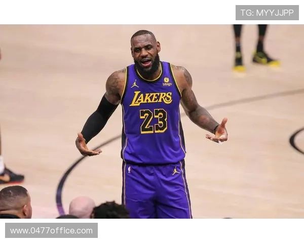 詹姆斯：从篮球传奇到商业巨头的华丽转身与人生哲学探讨